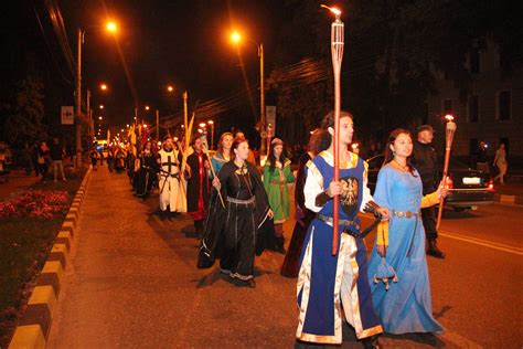 festivalul medieval suceava|AZI ÎNCEPE Festivalul de Artă Medievală ...